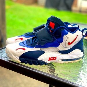Nike air max speed turf red, white, and blue size 11